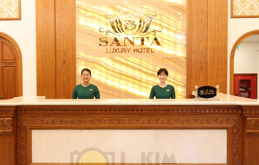 SANTA LUXURY